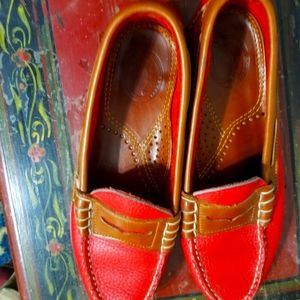 Dooney and Burke red vintage loafers 8.5